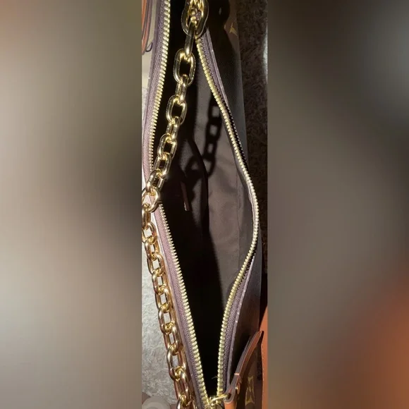 Excellent Condition Louis Vuitton Loop Hobo - Picture 5 of 6